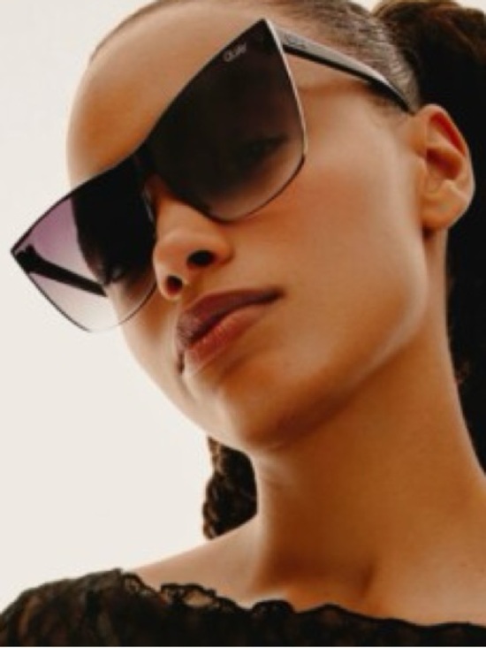 Quay Australia Accessories - Like New Quay Oversized Cat-Eye Sunglasses With Case